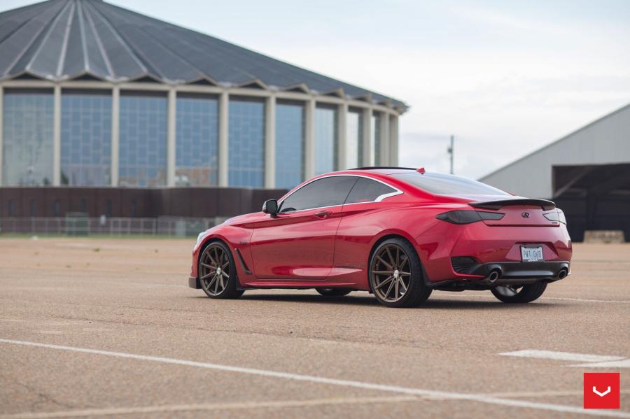  Infiniti Q60 2.0t on Vossen Wheels (VFS10) 2017 года  (фото 5 из 42)